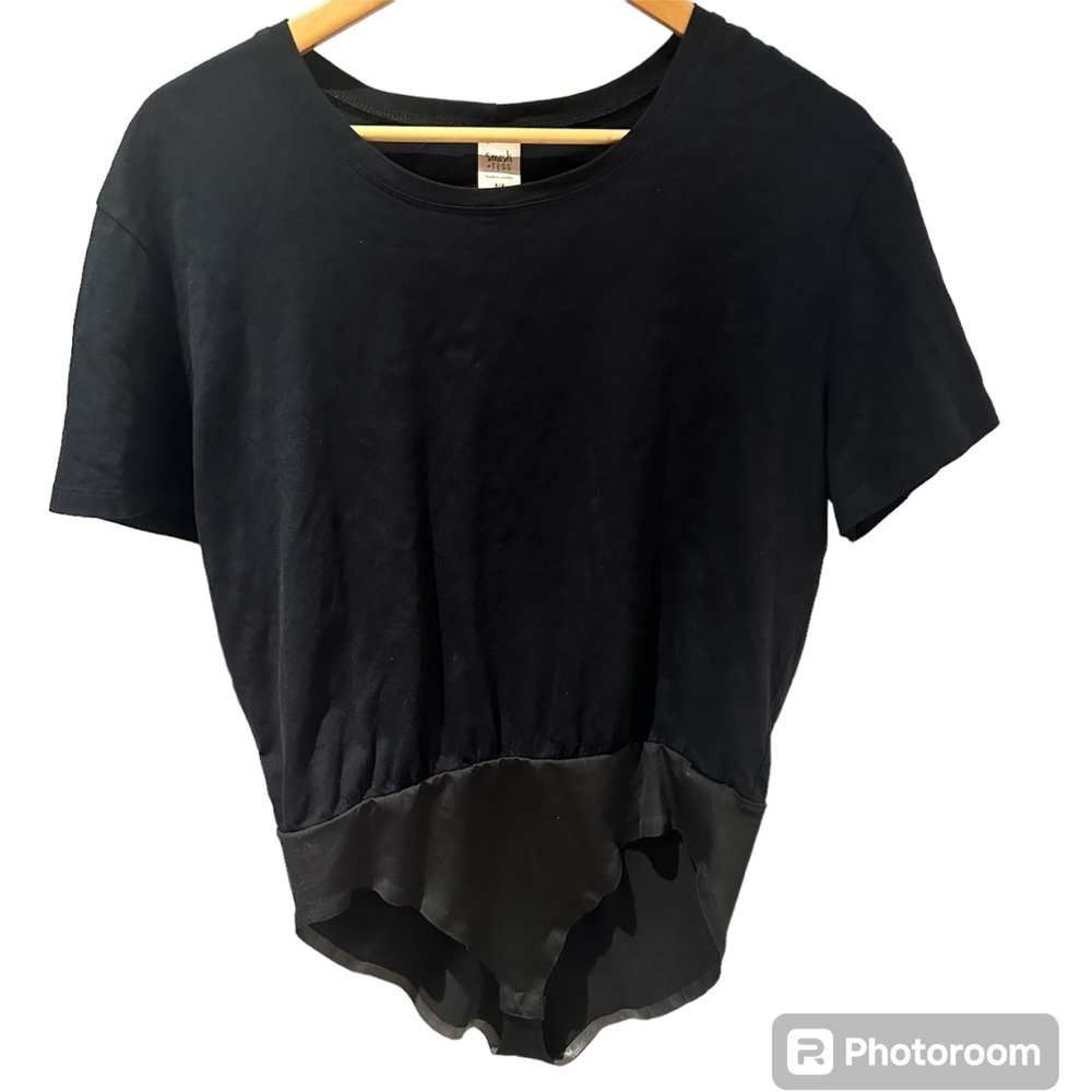 Smash + Tess Black T-Shirt Bodysuit Size Medium Classic Casual